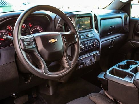 Used 2023 Chevrolet Silverado 1500 Custom image 15