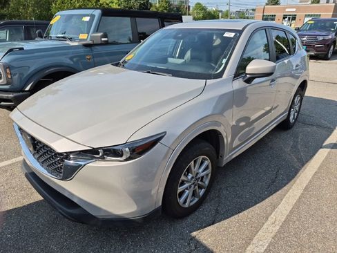Used 2025 MAZDA CX-5 AWD 2.5 S w/ Preferred Package image 4