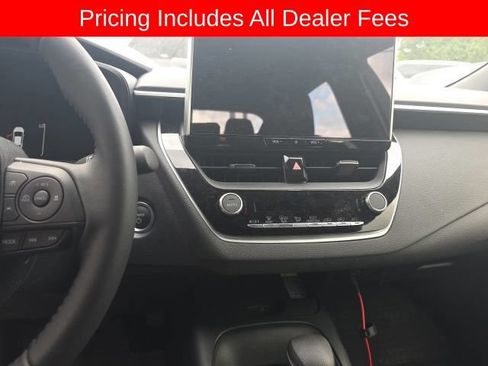 Used 2026 Toyota Corolla SE w/ SE Premium Package FWD image 6