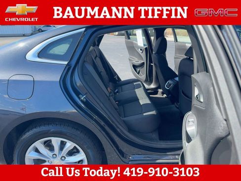 Used 2023 Chevrolet Malibu LT FWD image 17
