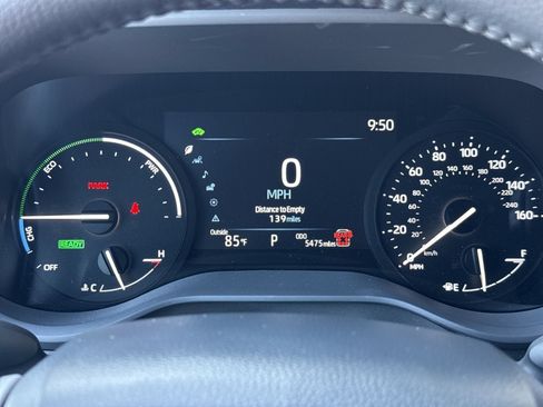Certified 2025 Toyota Sienna XLE w/ XLE Plus Package FWD image 10