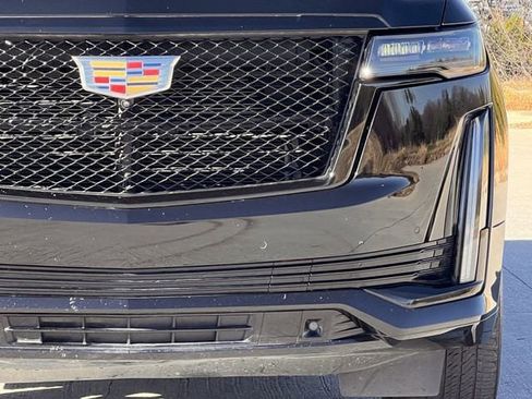 Certified 2024 Cadillac Escalade Sport Platinum image 10