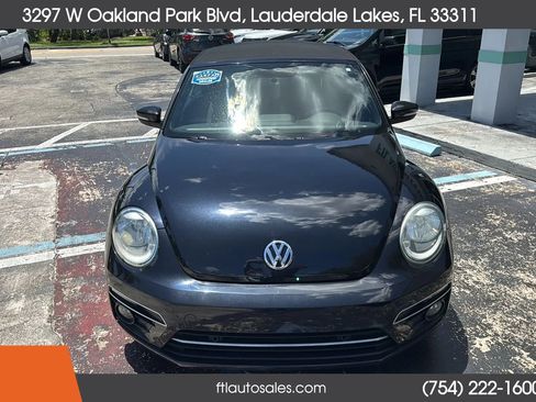 Used 2013 Volkswagen Beetle 2.0T FWD image 34