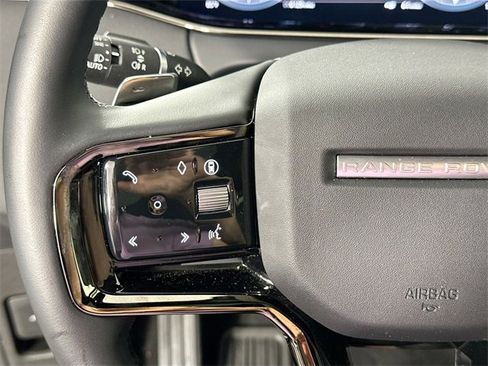 Used 2025 Land Rover Range Rover Evoque S image 22