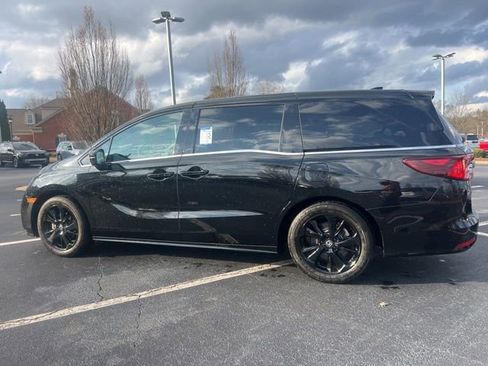 Certified 2024 Honda Odyssey Sport image 10
