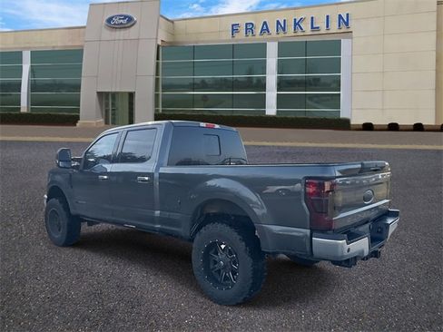 Used 2017 Ford F250 Lariat w/ Lariat Ultimate Package image 5