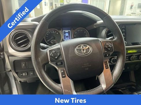 Used 2021 Toyota Tacoma SR5 image 10