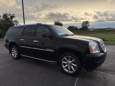 Used 2009 GMC Yukon XL Denali image 7