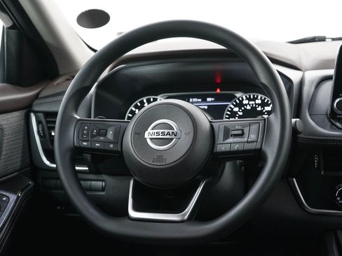 Used 2021 Nissan Rogue S AWD/4WD image 16