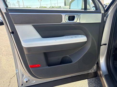 Certified 2025 Hyundai Santa Fe SEL FWD image 15