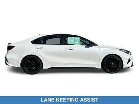Used 2023 Kia Forte GT-Line w/ GT-Line Premium Package FWD image 4