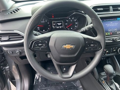 Used 2023 Chevrolet TrailBlazer LT w/ Convenience Package image 23