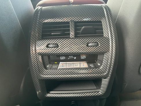 Used 2025 BMW X6 M60i AWD/4WD image 33