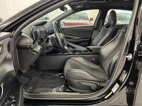 Used 2022 Hyundai Elantra N FWD image 4