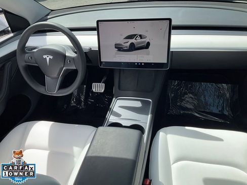 Used 2023 Tesla Model Y Performance image 59