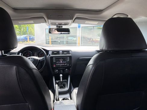 Used 2016 Volkswagen Jetta SEL w/ Lighting Package FWD image 20