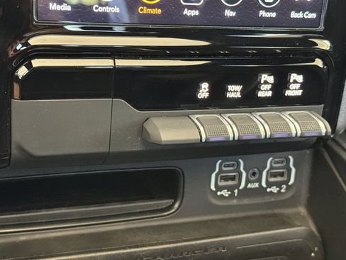 Used 2021 RAM 1500 Laramie AWD/4WD image 30
