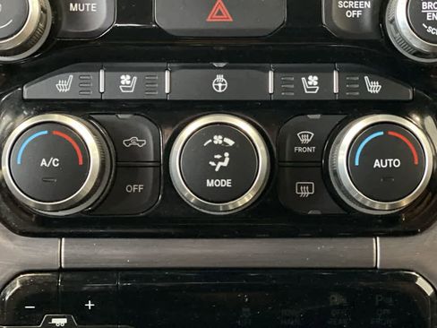 Used 2019 RAM 1500 Laramie Longhorn w/ Trailer Tow Group AWD/4WD image 22