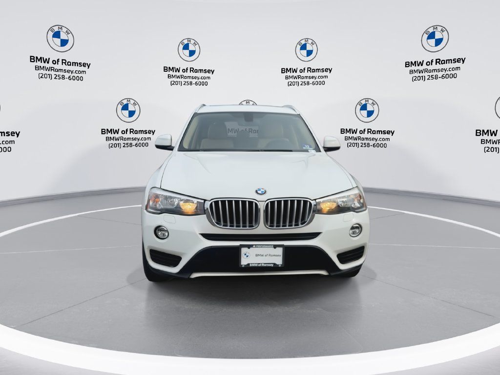 Used 2016 BMW X3 xDrive28i AWD/4WD image 3
