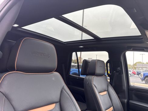 Used 2023 GMC Yukon AT4 w/ LPO, Floor Liner Package image 9