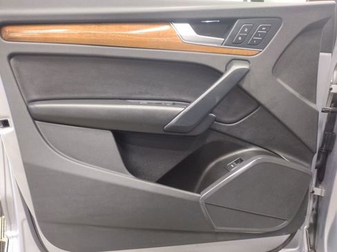 Used 2022 Audi Q5 2.0T Premium image 19