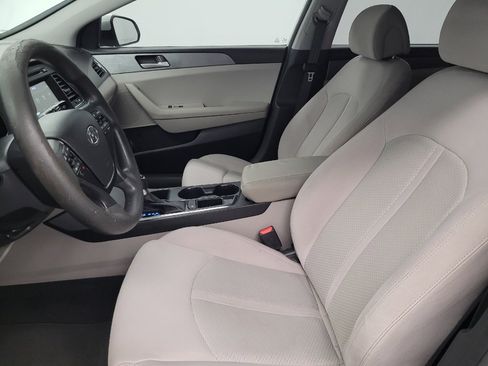 Used 2017 Hyundai Sonata SE FWD image 17