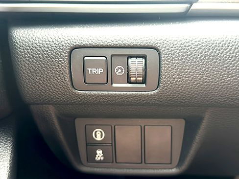 Used 2018 Honda Accord EX-L image 36