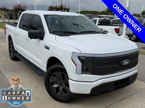 Used 2025 Ford F150 Lightning Flash AWD/4WD image 4