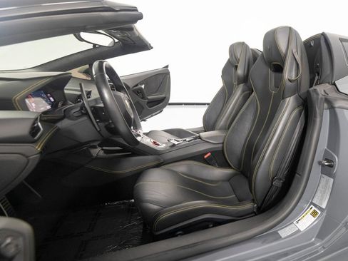 Used 2016 Lamborghini Huracan LP 610-4 AWD/4WD image 37