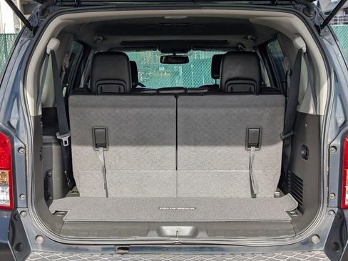 Used 2012 Nissan Pathfinder LE image 18