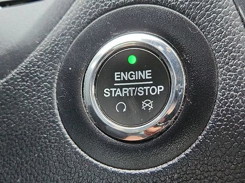 Used 2018 Ford Explorer Sport AWD/4WD image 17