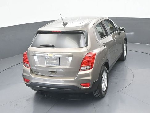 Used 2021 Chevrolet Trax LS w/ Tint and Cruise Package FWD image 48