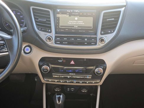 Used 2017 Hyundai Tucson Limited w/ Limited Ultimate Package 03 FWD image 18