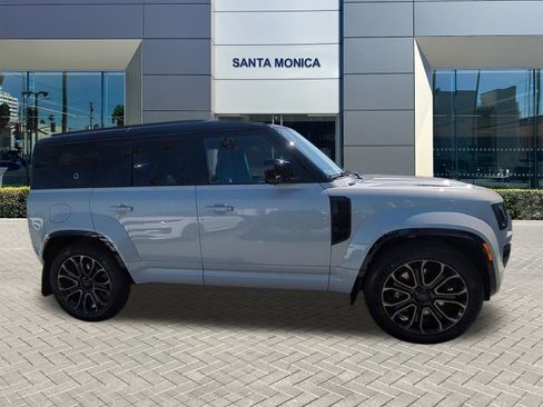 New 2026 Land Rover Defender 110 OCTA image 6