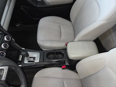 Used 2018 Subaru Forester 2.5i Premium AWD/4WD image 17