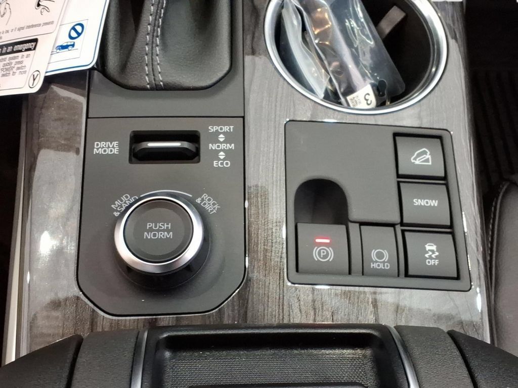New 2026 Toyota Highlander Platinum AWD/4WD image 21