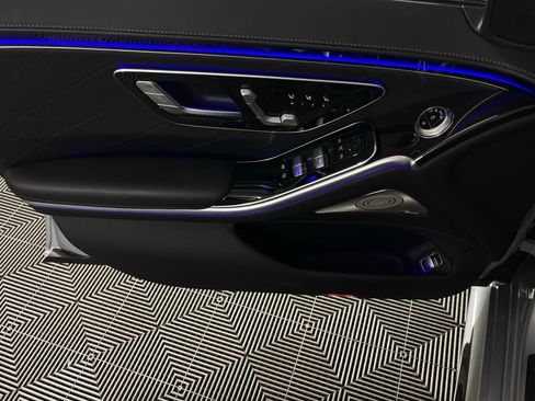 Used 2024 Mercedes-Benz S 580 S 580 image 29