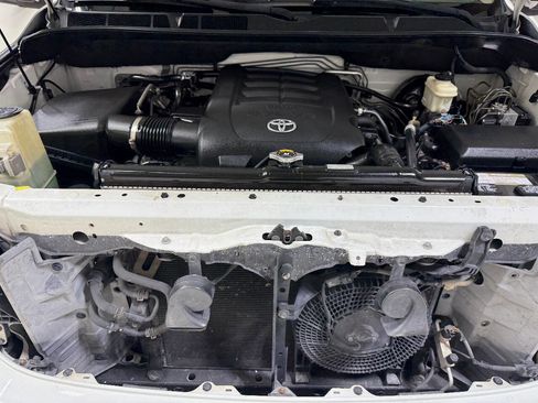 Used 2011 Toyota Sequoia Platinum image 75