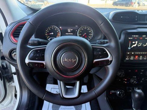Used 2023 Jeep Renegade Trailhawk AWD/4WD image 12