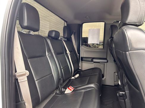 Used 2019 Ford F250 XLT w/ XLT Premium Package AWD/4WD image 18