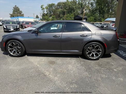 Used 2015 Chrysler 300 S w/ 300S Premium Group RWD image 5