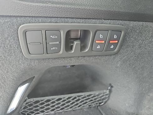 Used 2023 Audi Q7 AWD/4WD image 9