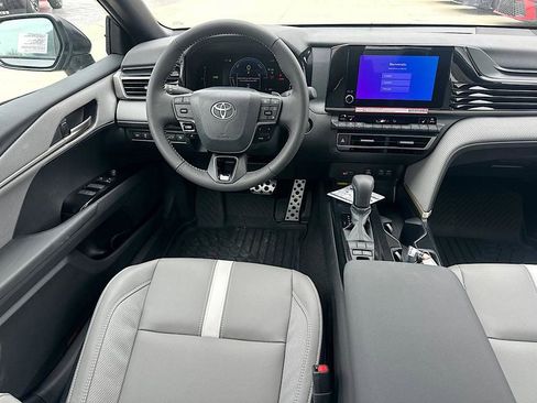 New 2026 Toyota Camry SE image 11