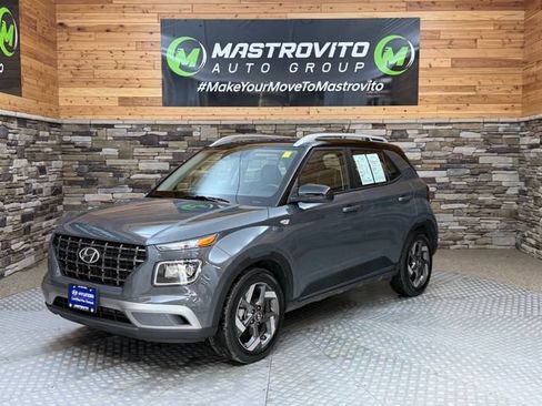 Used 2026 Hyundai Venue SEL FWD image 5