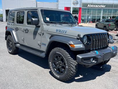 Used 2023 Jeep Wrangler Unlimited w/ Sun & Screen Package