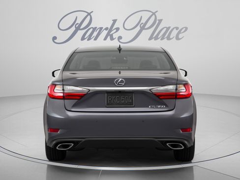 Used 2017 Lexus ES 350 w/ Premium Package FWD image 3