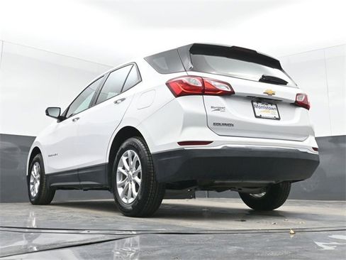 Used 2018 Chevrolet Equinox LS image 45