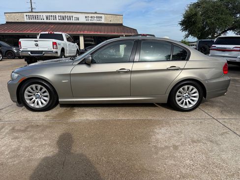 Used 2009 BMW 328i Sedan RWD image 4