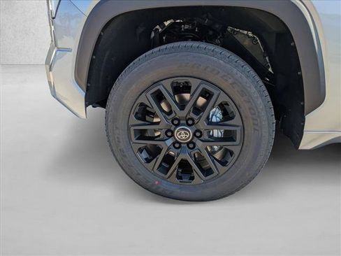New 2026 Toyota Tundra Limited AWD/4WD image 9