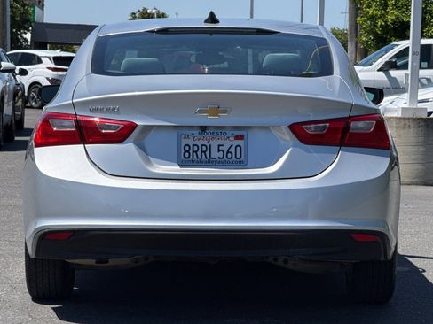Used 2020 Chevrolet Malibu LS FWD image 5